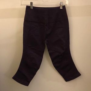 lululemon athletica Pants - Lululemon plum crop legging, sz 6, 71042 lululemon athletica Pants - Lululemon plum crop legging, sz 6, 71042
